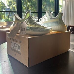 Adidas Yeezy Boost 350 V2 Men’s size 6